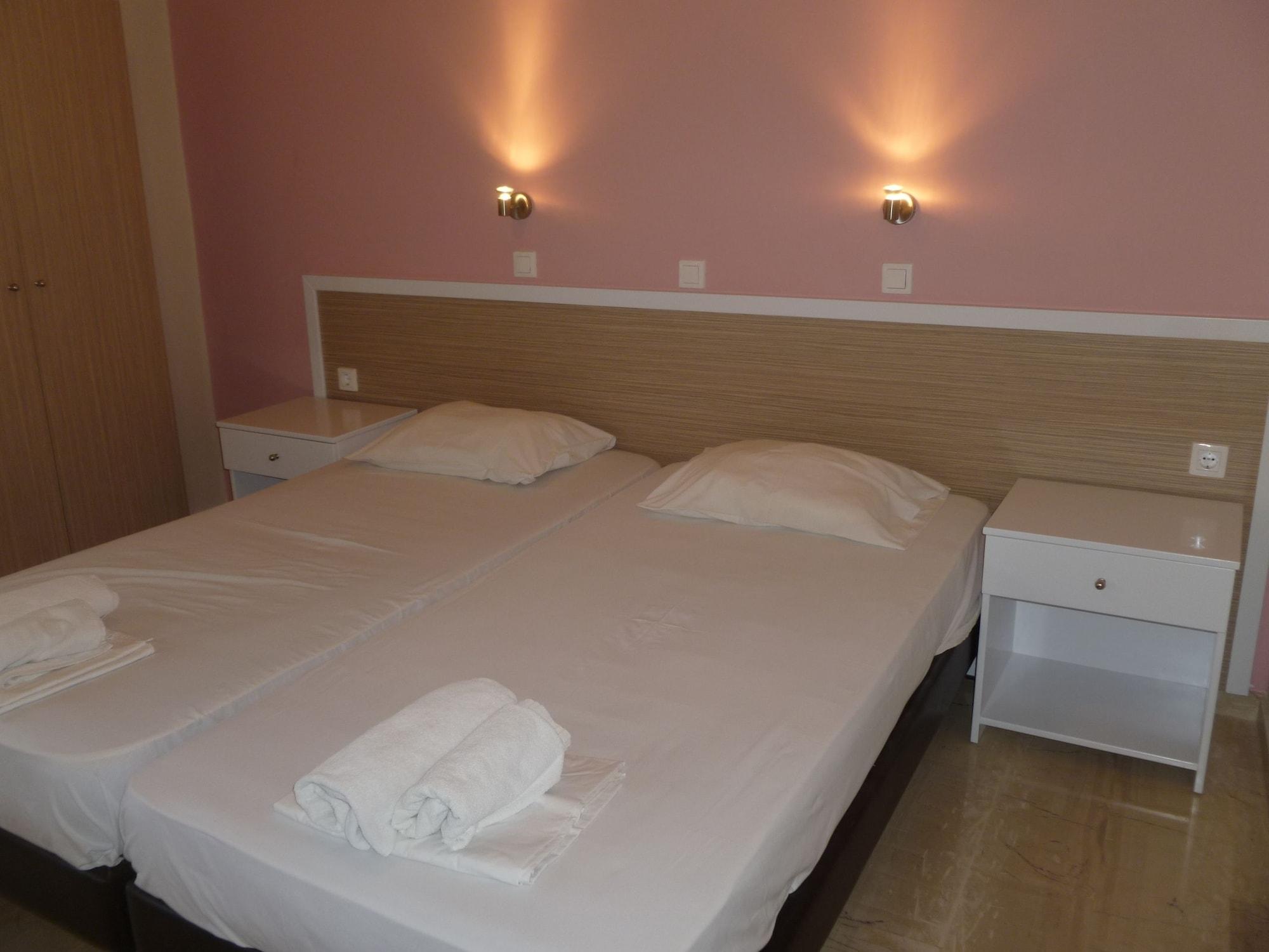 Costas & Chrysoula Aparthotel ปลาเกียส ภายนอก รูปภาพ