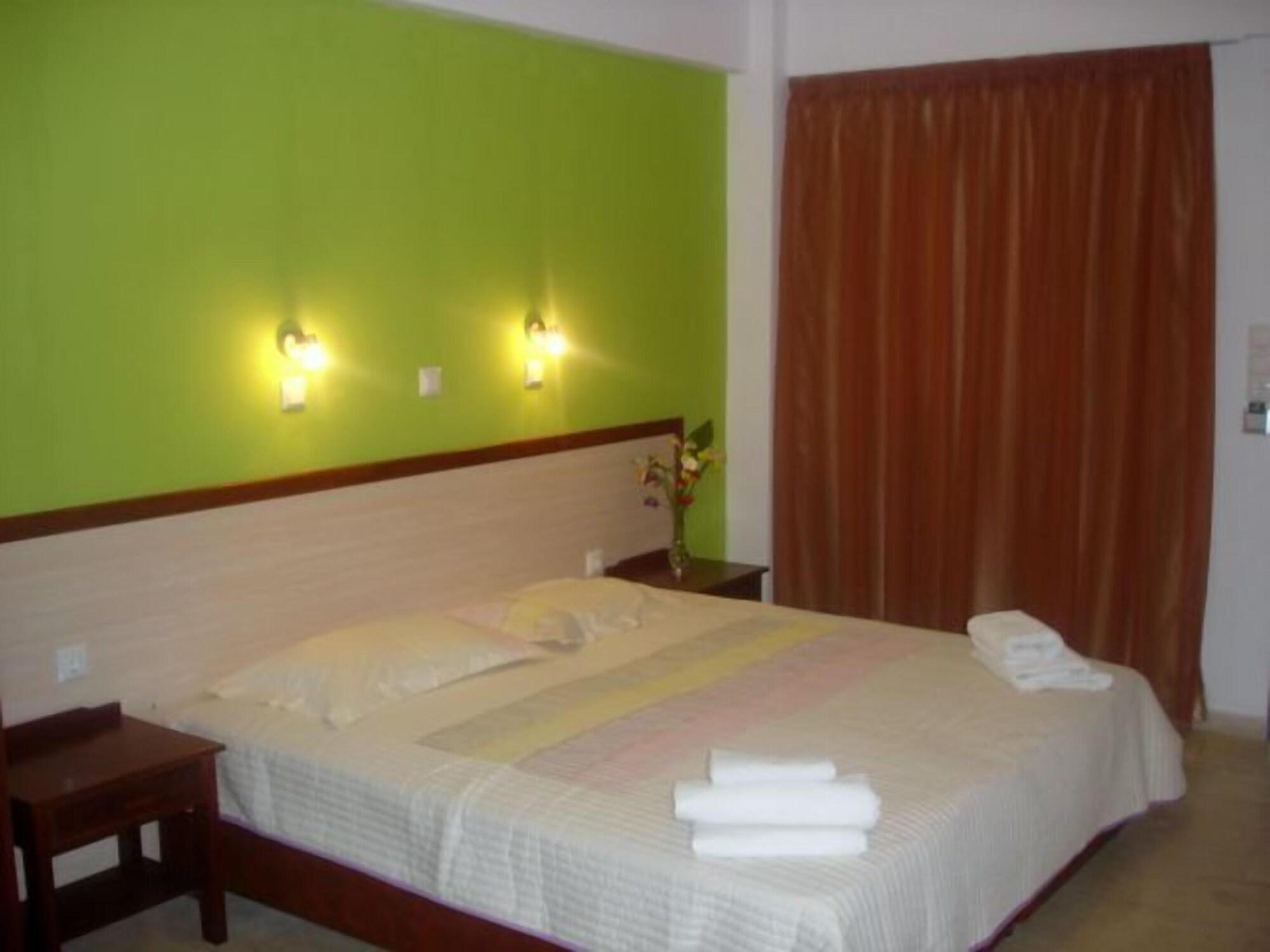 Costas & Chrysoula Aparthotel ปลาเกียส ภายนอก รูปภาพ