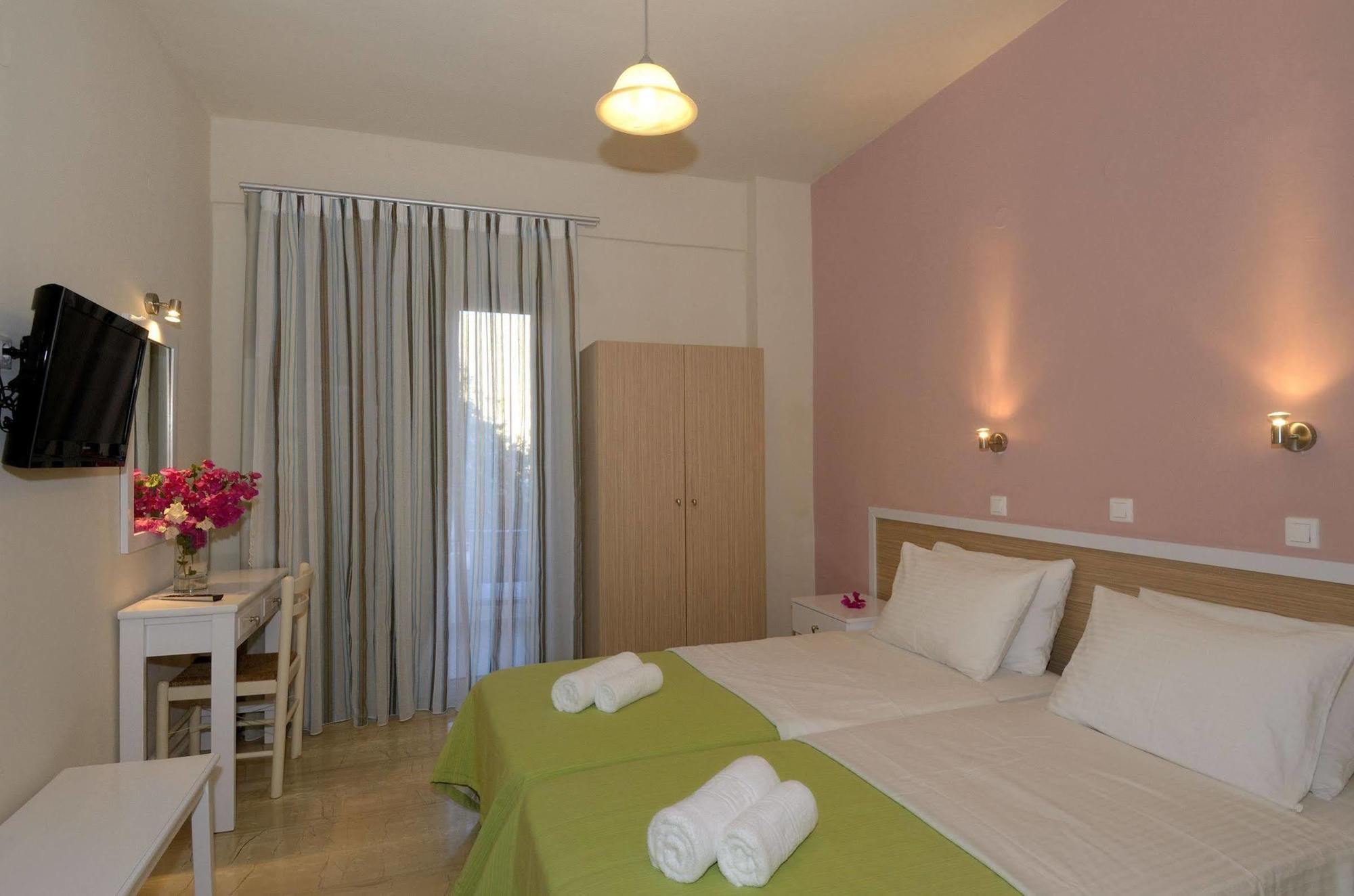 Costas & Chrysoula Aparthotel ปลาเกียส ภายนอก รูปภาพ